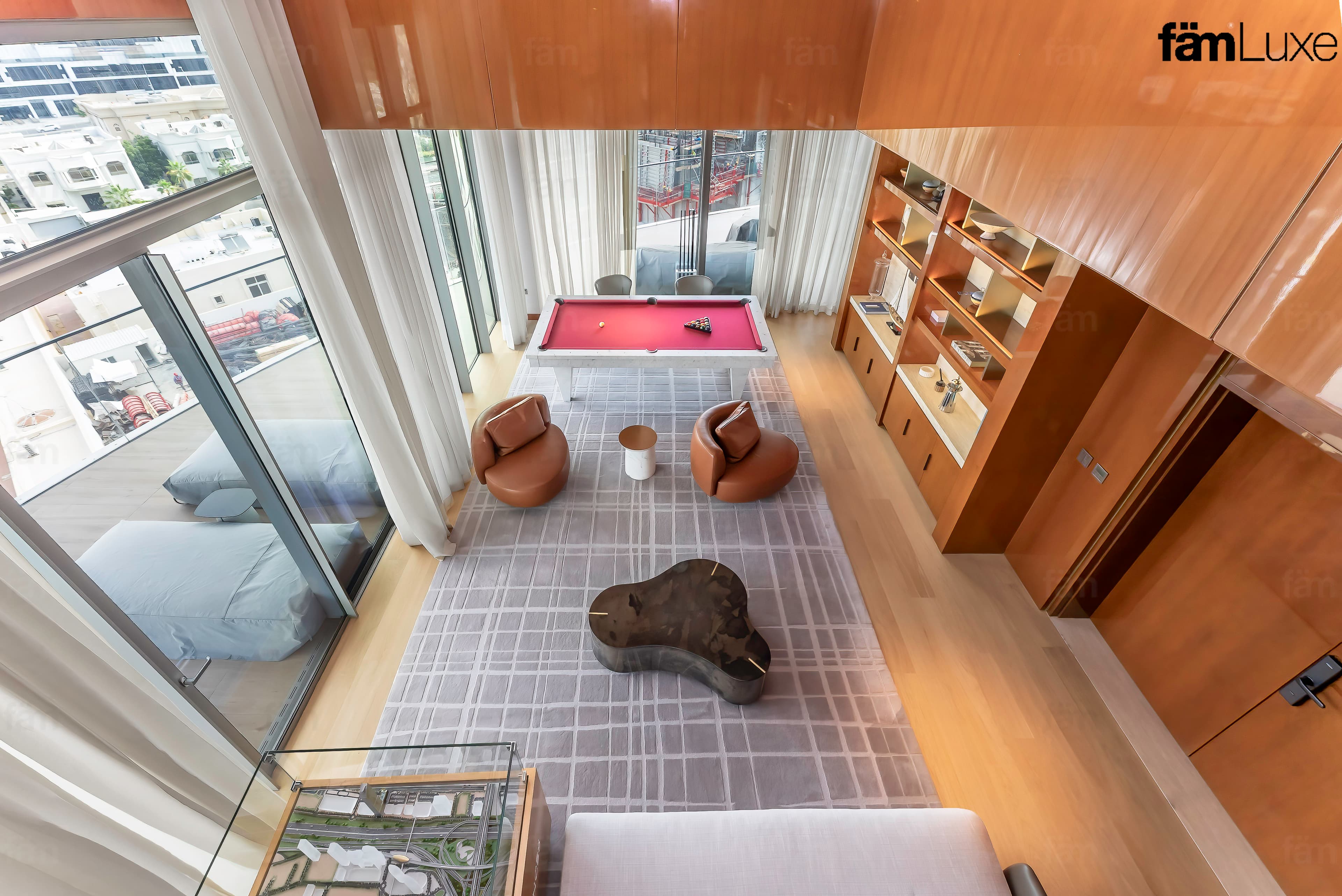 6 bedroom penthouse in Mr C Residences Block A, photograph 3 of 20