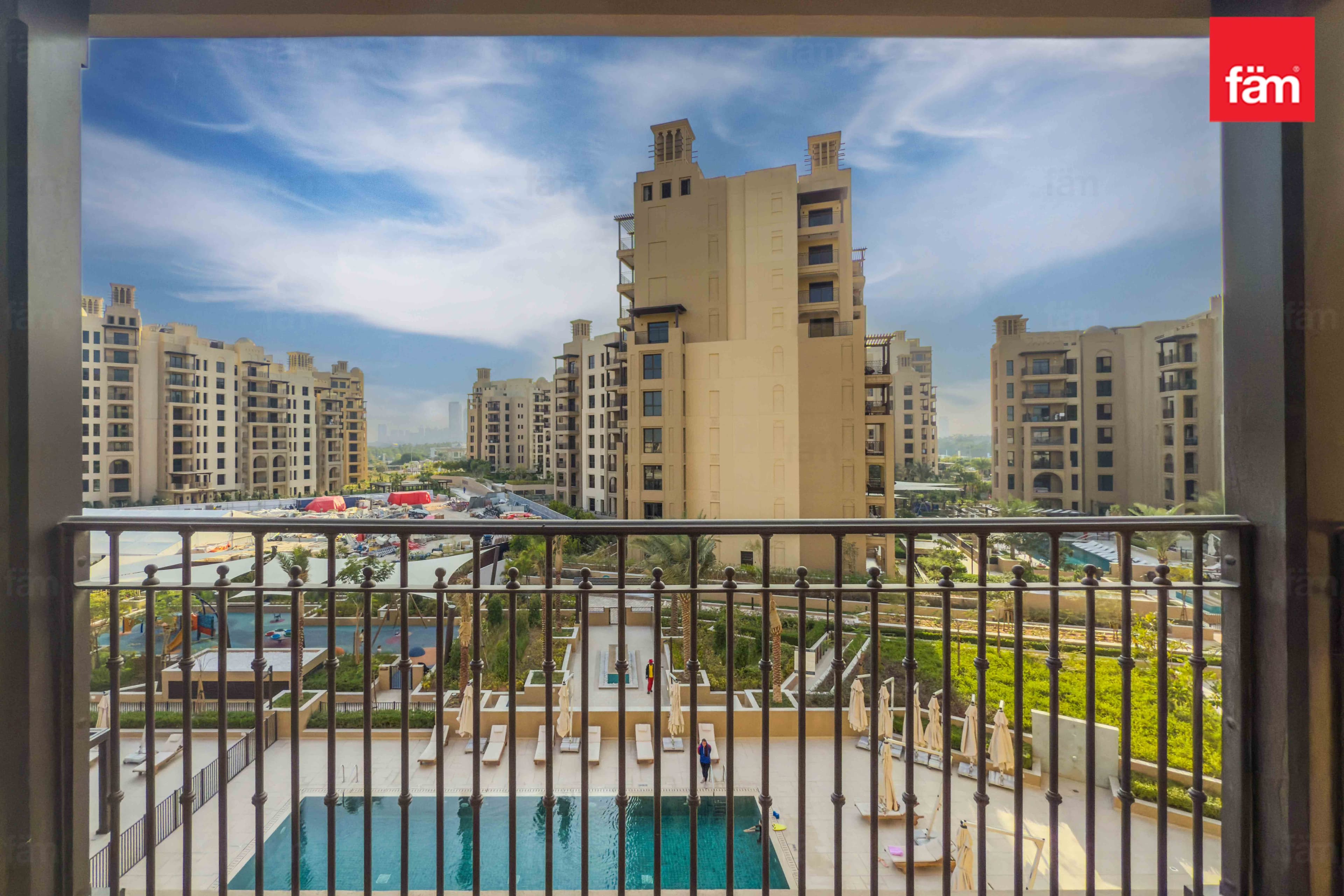 3 bedroom apartment in Madinat Jumeirah Living Jadeel 3, photograph 1 of 12
