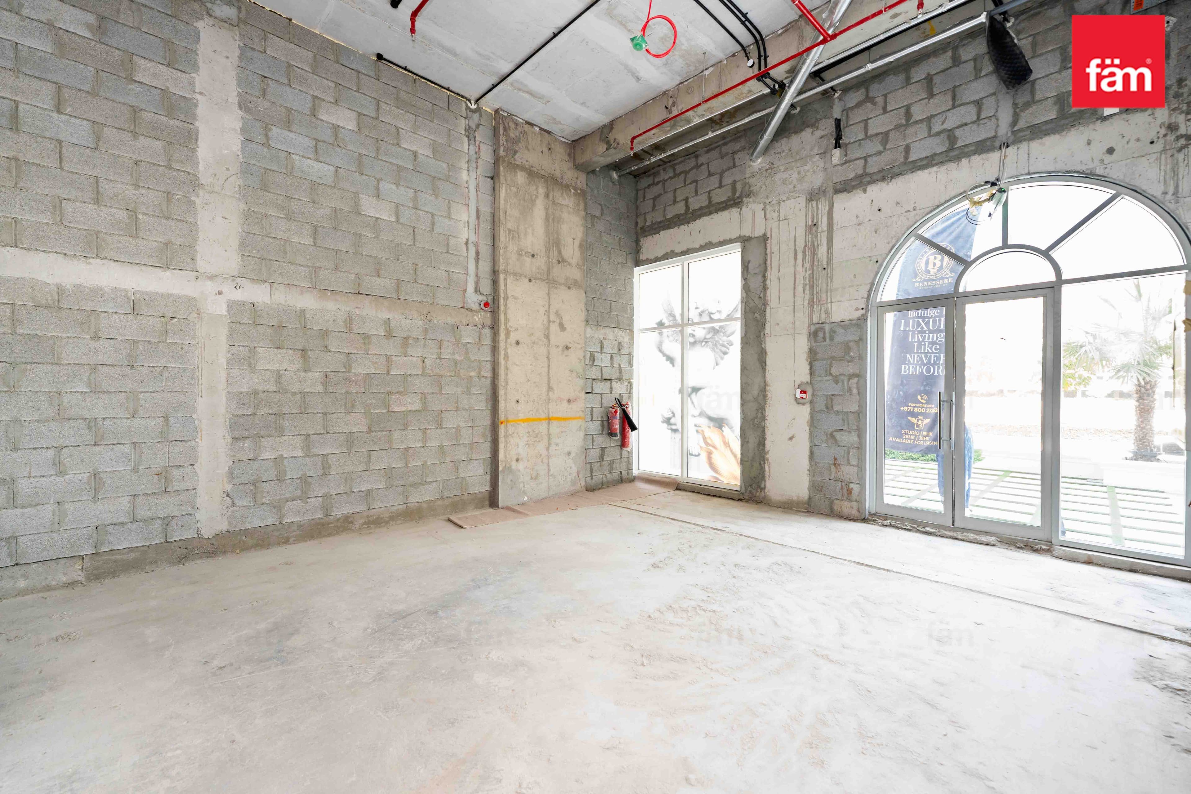retail in Vincitore Benessere B, photograph 7 of 10