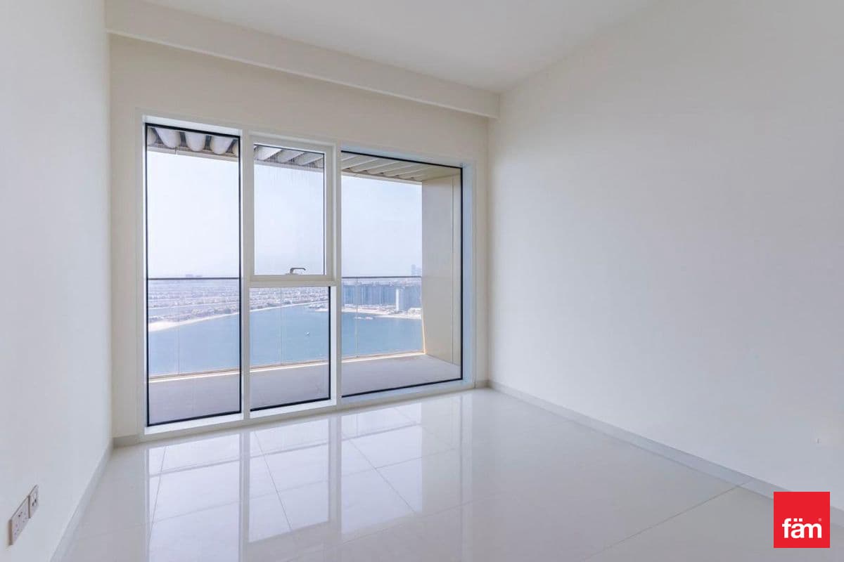 2 bedroom apartment in Grand Bleu Tower 1, photograph 6 of 20