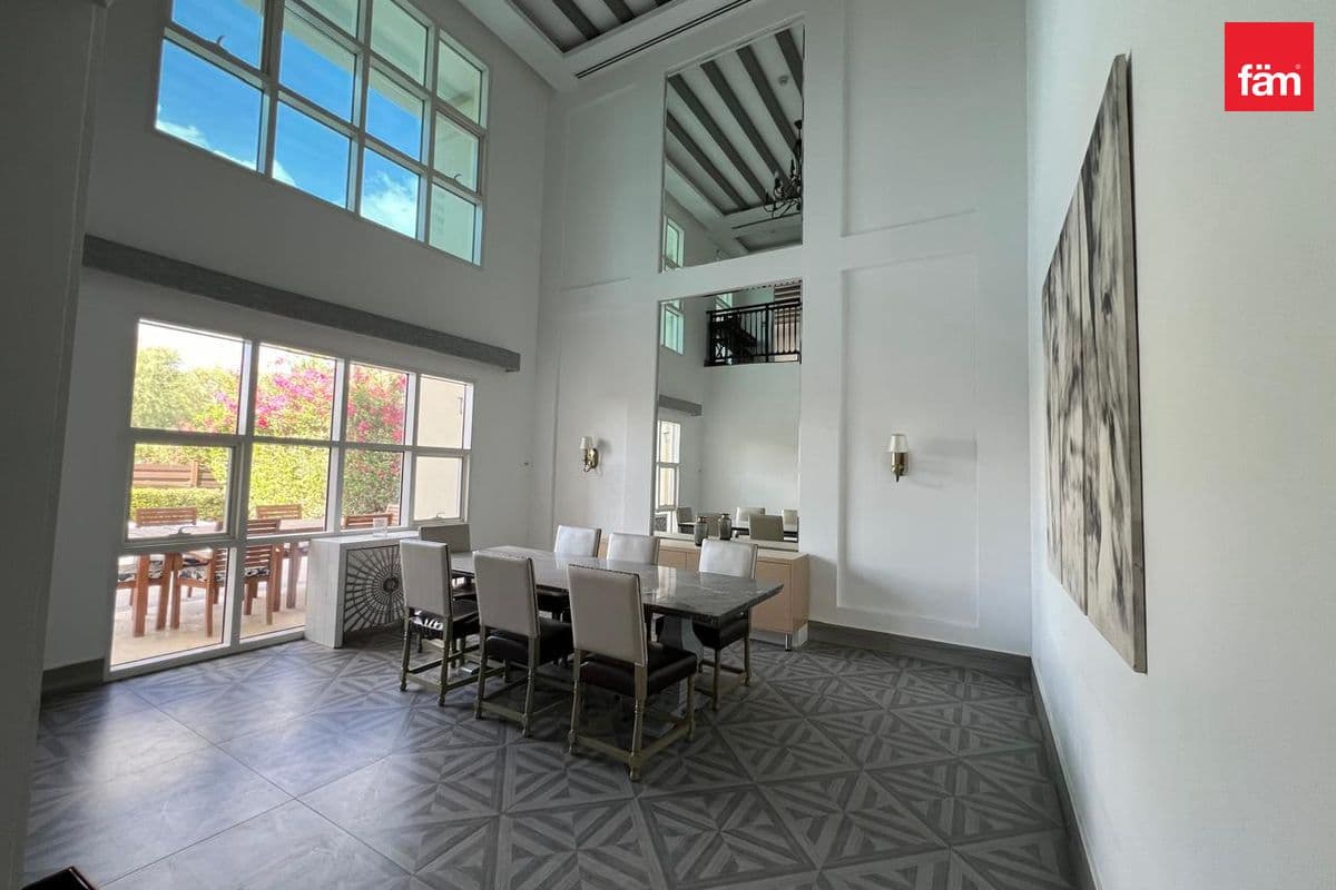 4 bedroom villa in Al Habtoor Polo Resort & Club, photograph 5 of 20