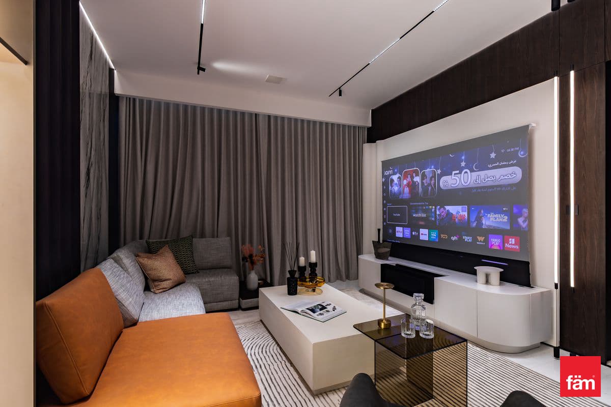 1 bedroom apartment in The Palm Tower, photograph 7 of 20