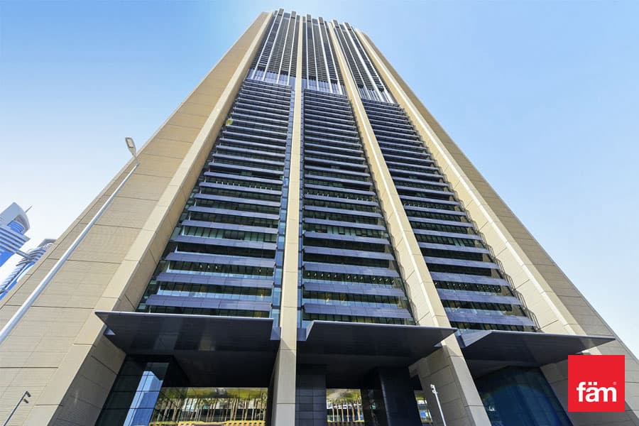 2 bedroom apartment in Index Tower, photograph 1 of 10