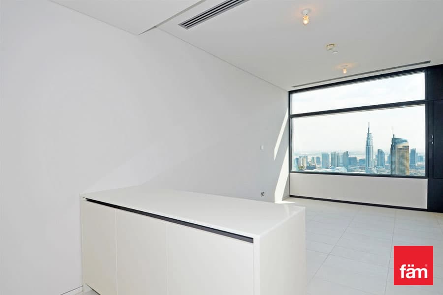 2 bedroom apartment in Index Tower, photograph 5 of 10