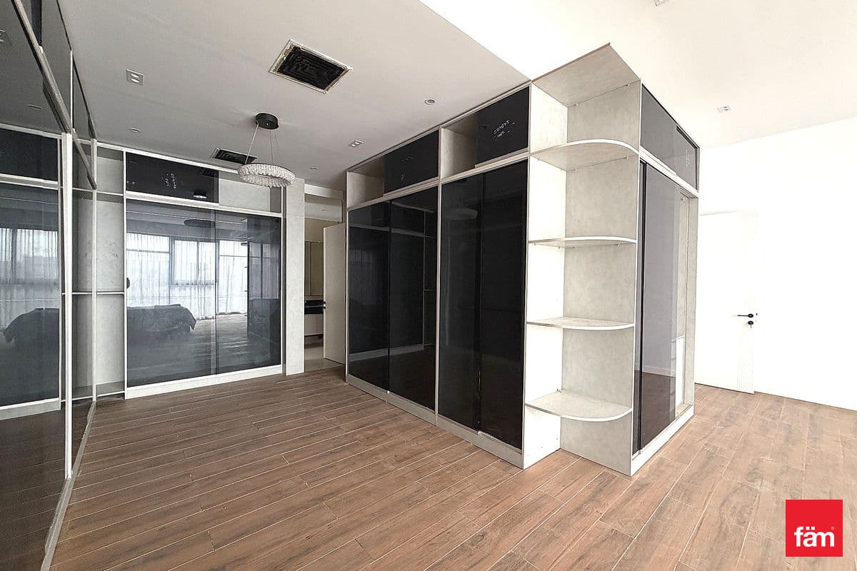 5 bedroom villa in District 6, photograph 11 of 17