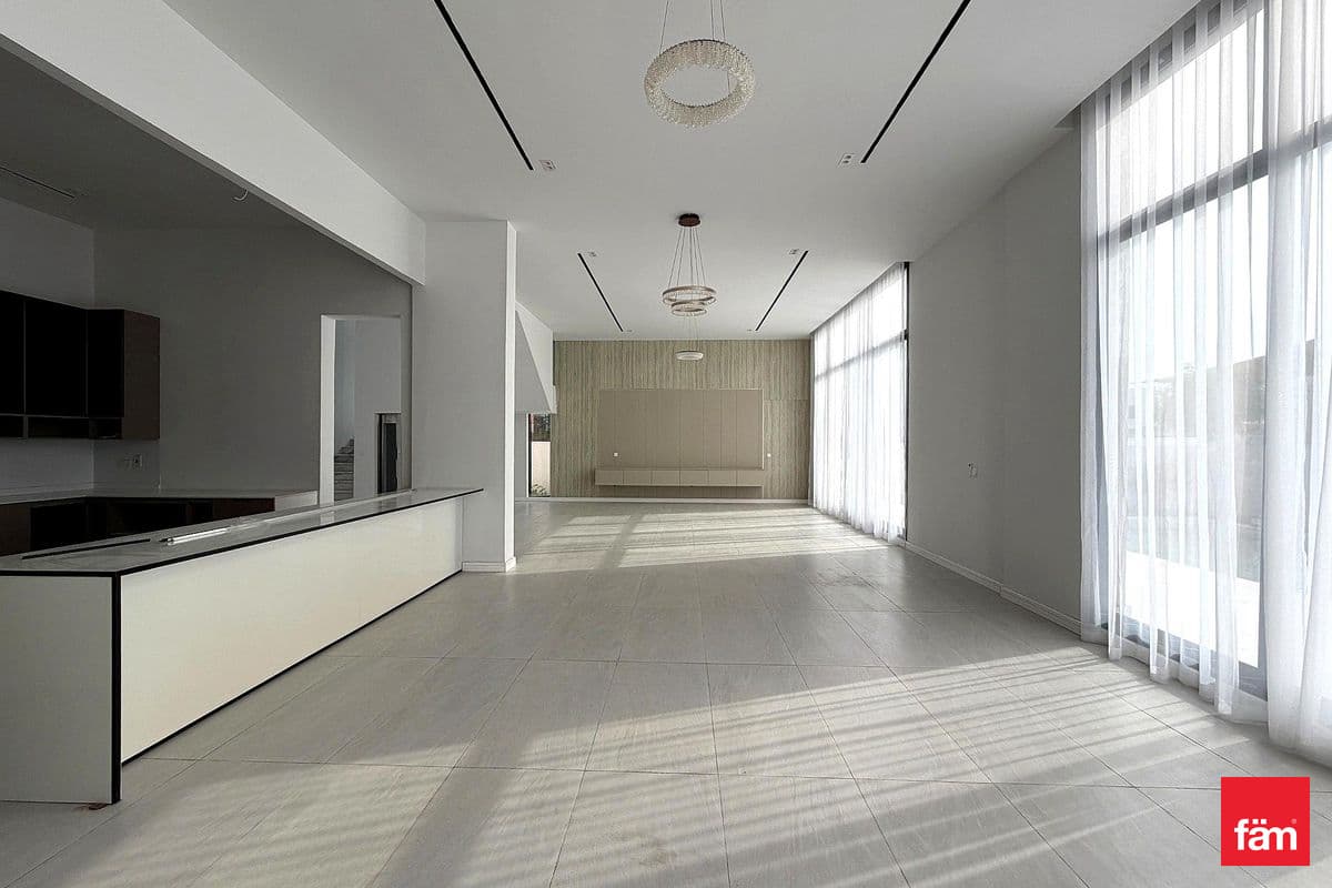 5 bedroom villa in District 6, photograph 17 of 17