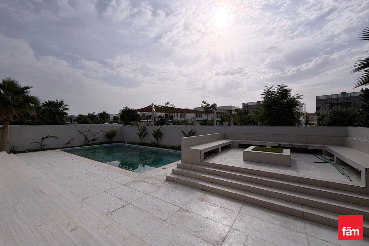 5 bedroom villa in District 6, photograph 13 of 17