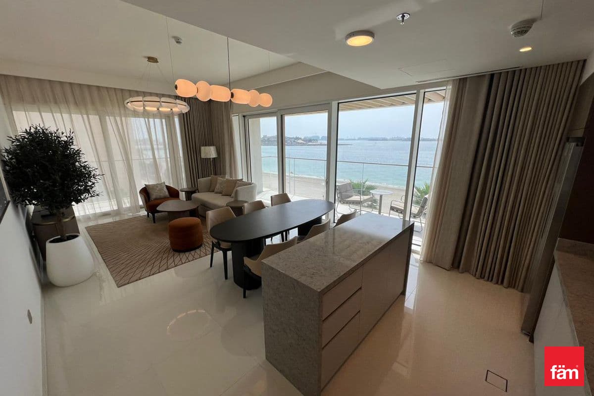 2 bedroom apartment in Grand Bleu Tower 2, photograph 8 of 14