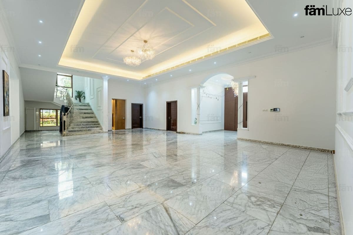 7 bedroom villa in Umm Al Sheif Villas, photograph 6 of 20