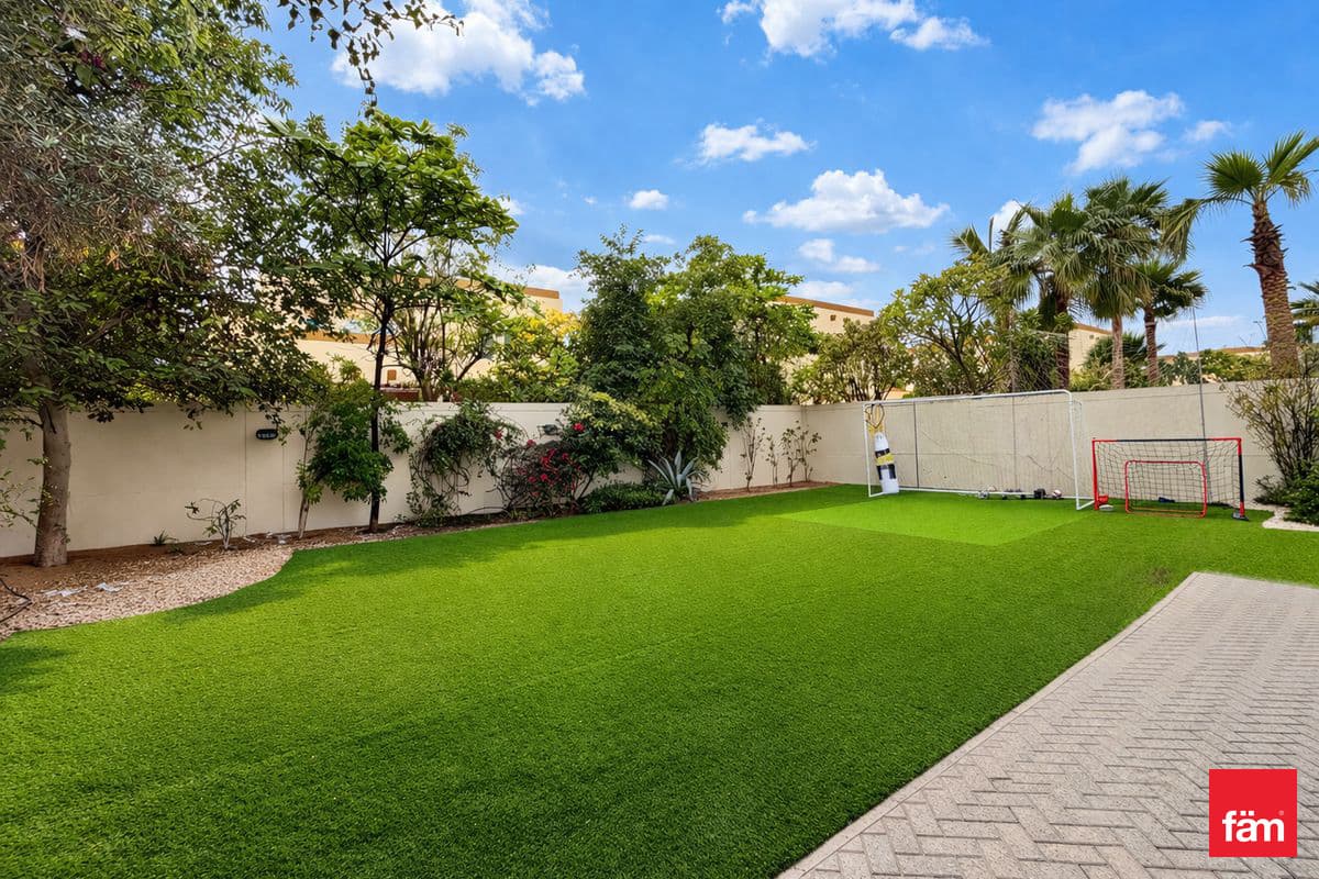 3 bedroom villa in District 7, photograph 12 of 16