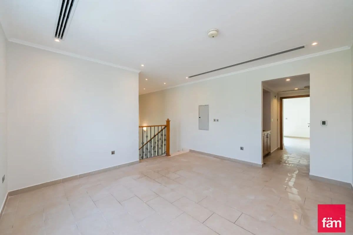 3 bedroom villa in District 7, photograph 8 of 16