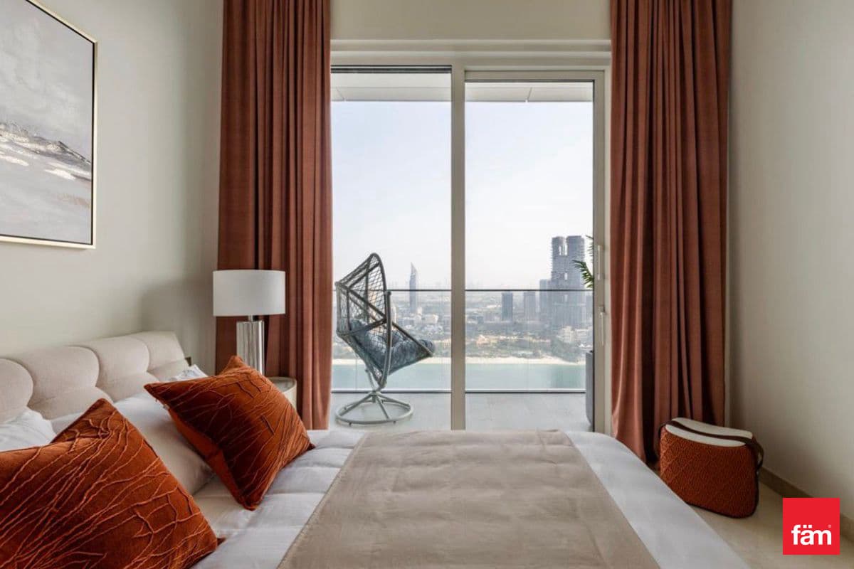 4 bedroom apartment in EB Palace Beach Residence Tower 2, photograph 5 of 12