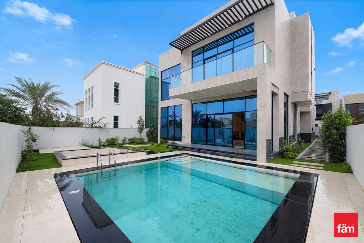 Villa in District 6