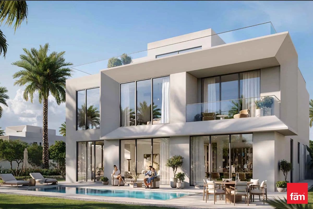 4 bedroom villa in Mareva 2 at The Oasis, photograph 2 of 15