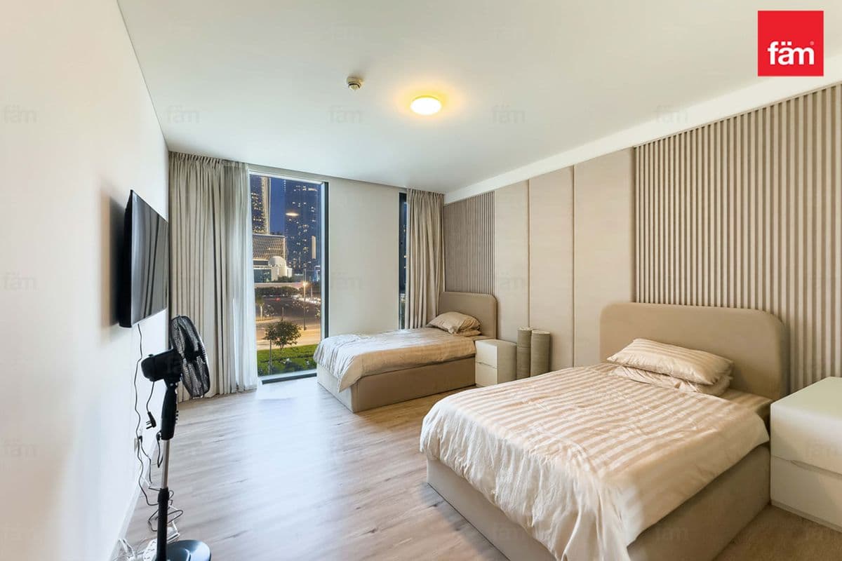 2 bedroom apartment in City Walk Building 2B, photograph 4 of 13