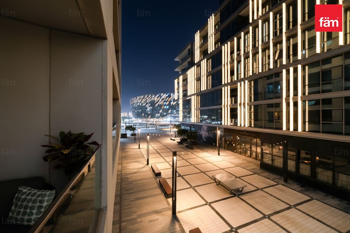 3 bedroom apartment in City Walk Building 2B, photograph 14 of 20