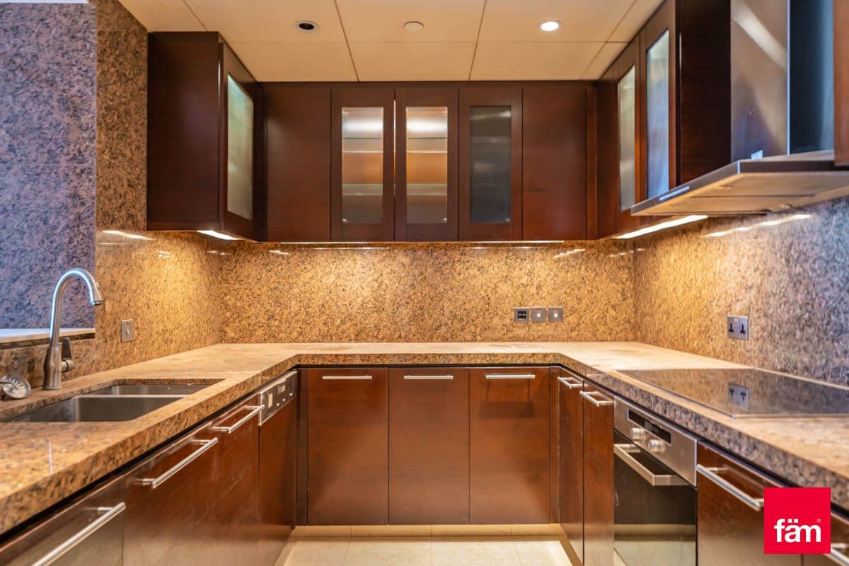 2 bedroom apartment in Burj Khalifa, photograph 8 of 20