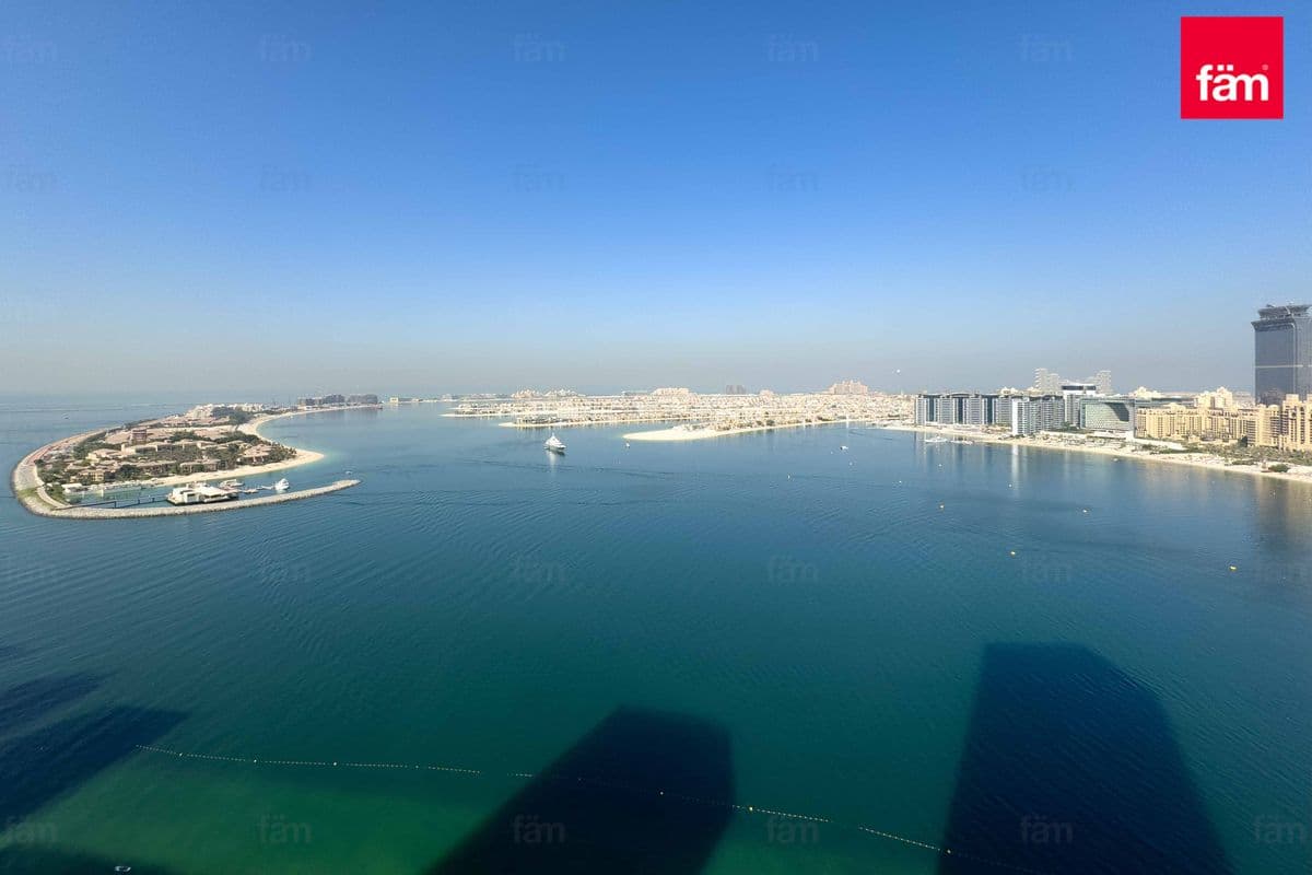 3 bedroom apartment in Grand Bleu Tower 1, photograph 3 of 20