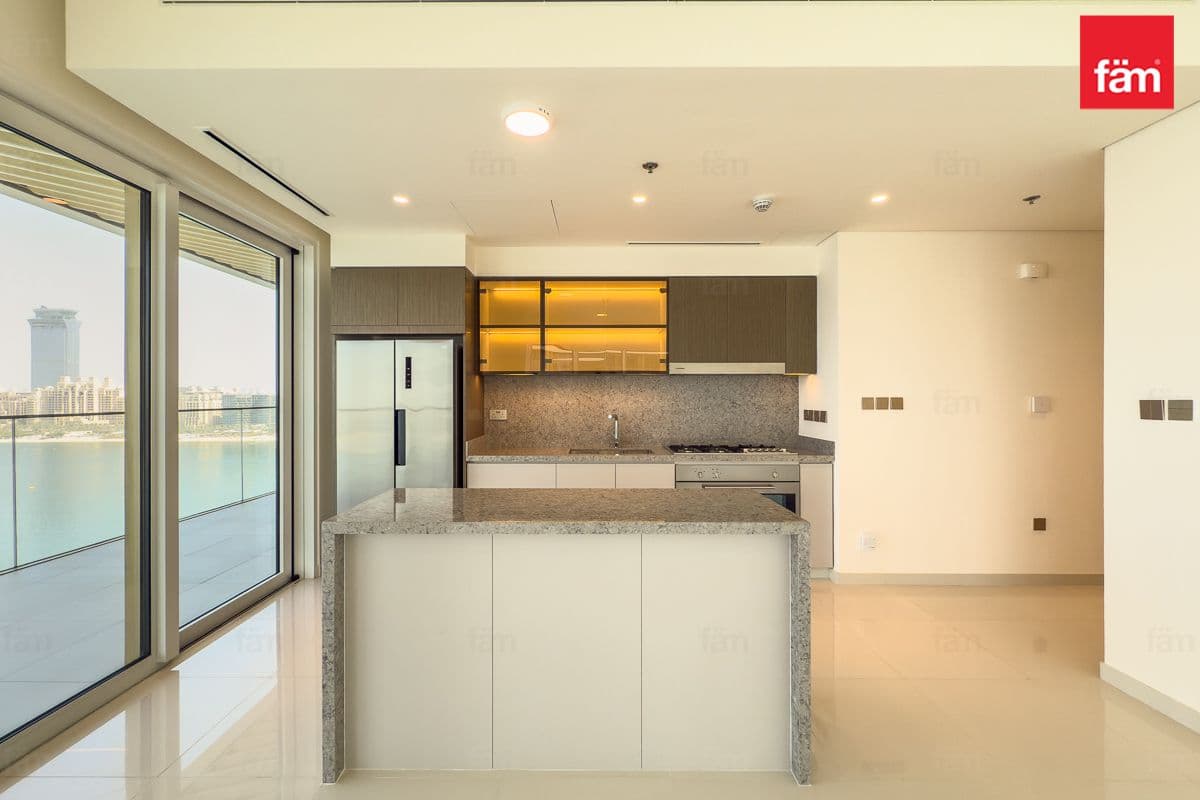 3 bedroom apartment in Grand Bleu Tower 1, photograph 18 of 20