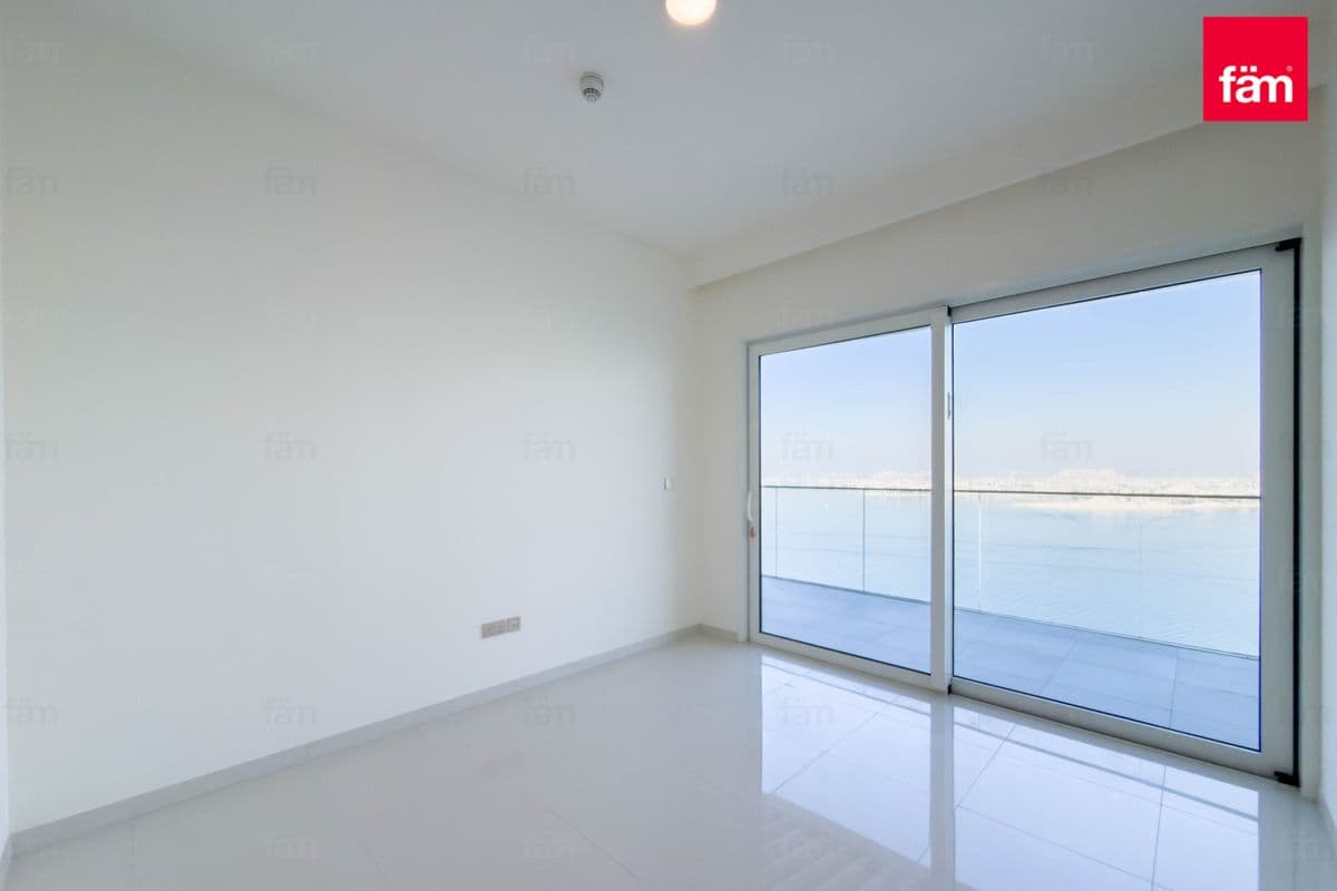 3 bedroom apartment in Grand Bleu Tower 1, photograph 8 of 20
