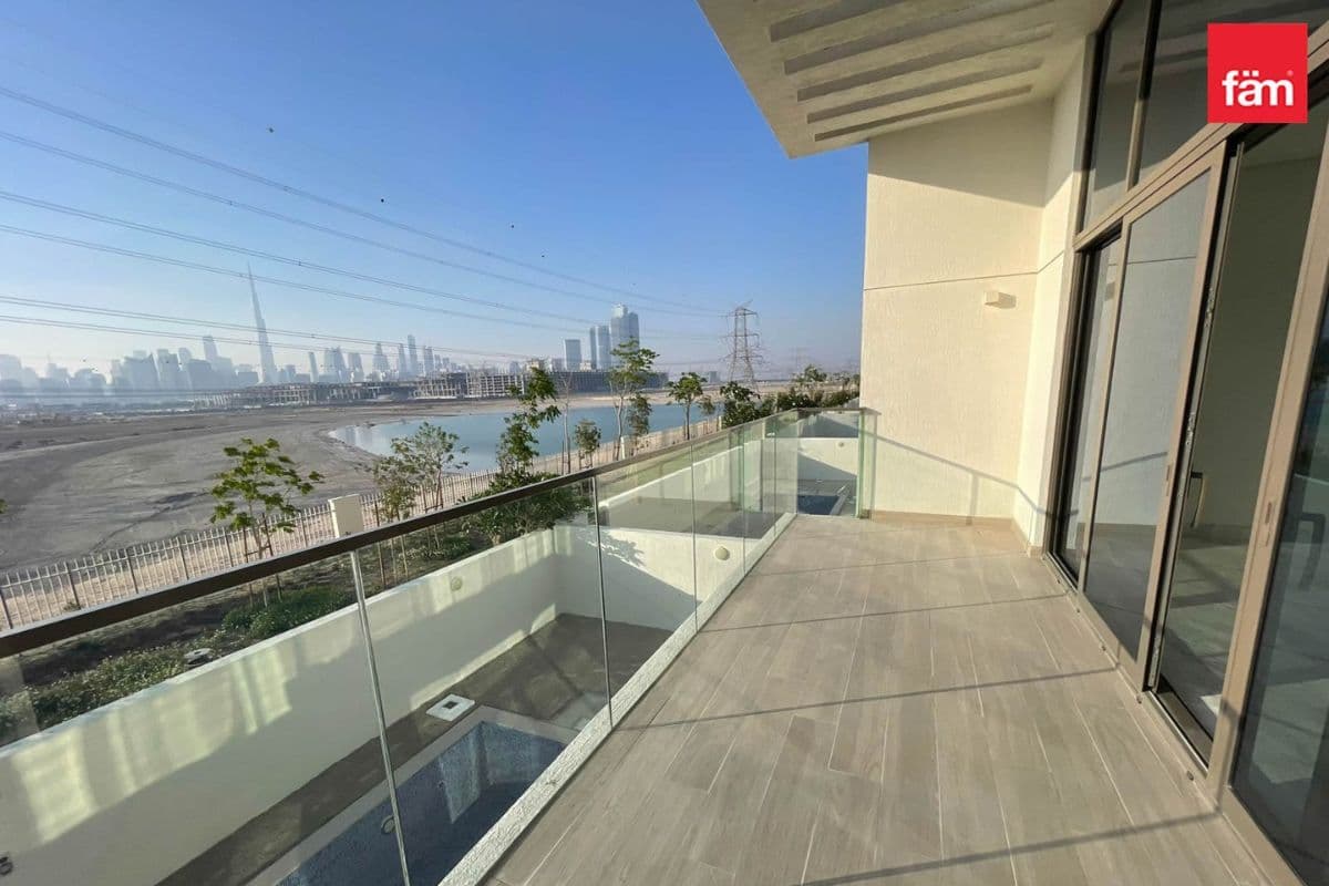 4 bedroom villa in B Villas at District One, photograph 2 of 15