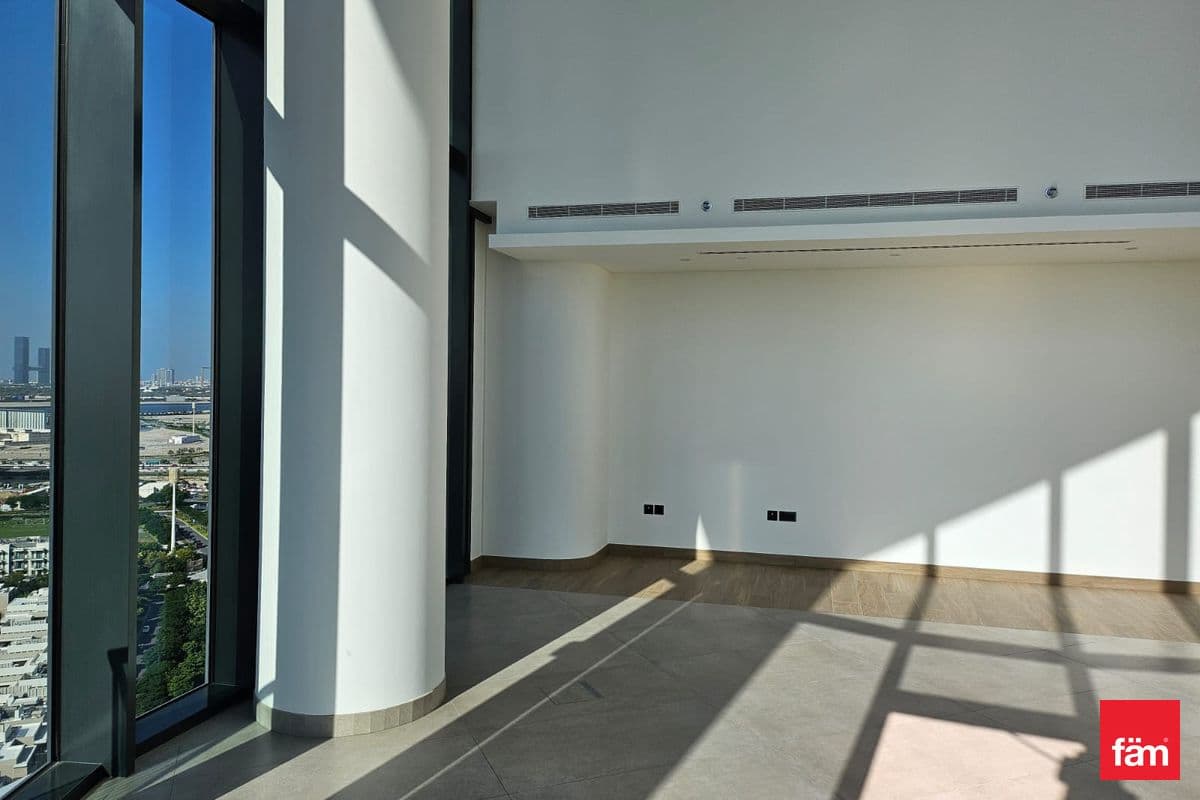 4 bedroom apartment in Sobha Hartland Waves Grande, photograph 4 of 18