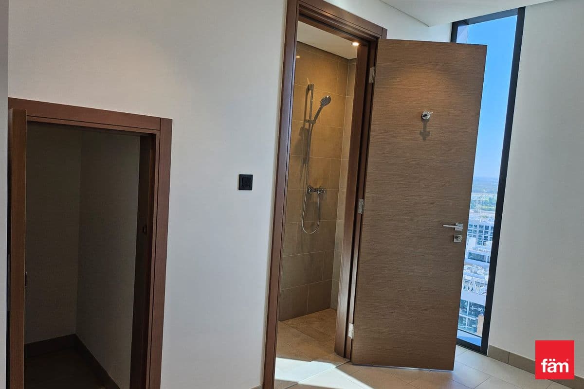 4 bedroom apartment in Sobha Hartland Waves Grande, photograph 12 of 18