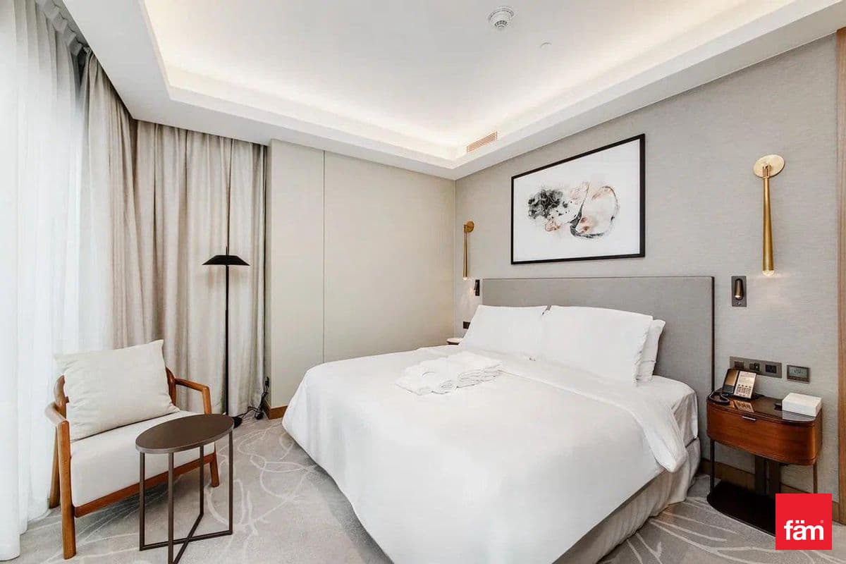 3 bedroom apartment in The Address Residences Dubai Opera Tower 2, photograph 10 of 19