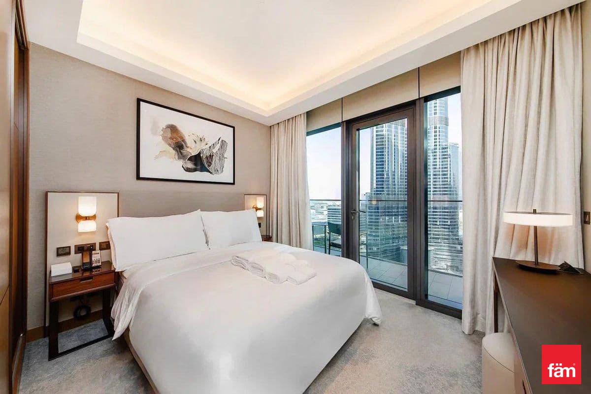 3 bedroom apartment in The Address Residences Dubai Opera Tower 2, photograph 13 of 19