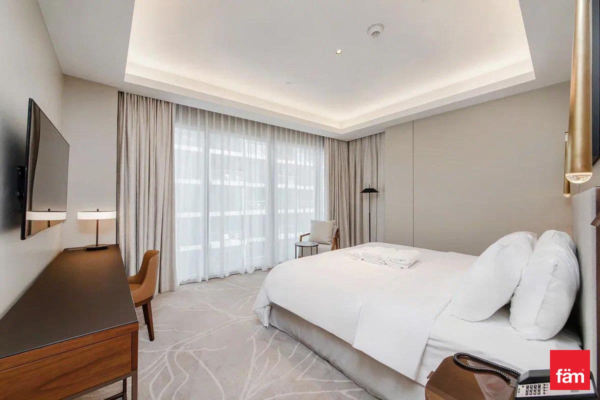 3 bedroom apartment in The Address Residences Dubai Opera Tower 2, photograph 14 of 19
