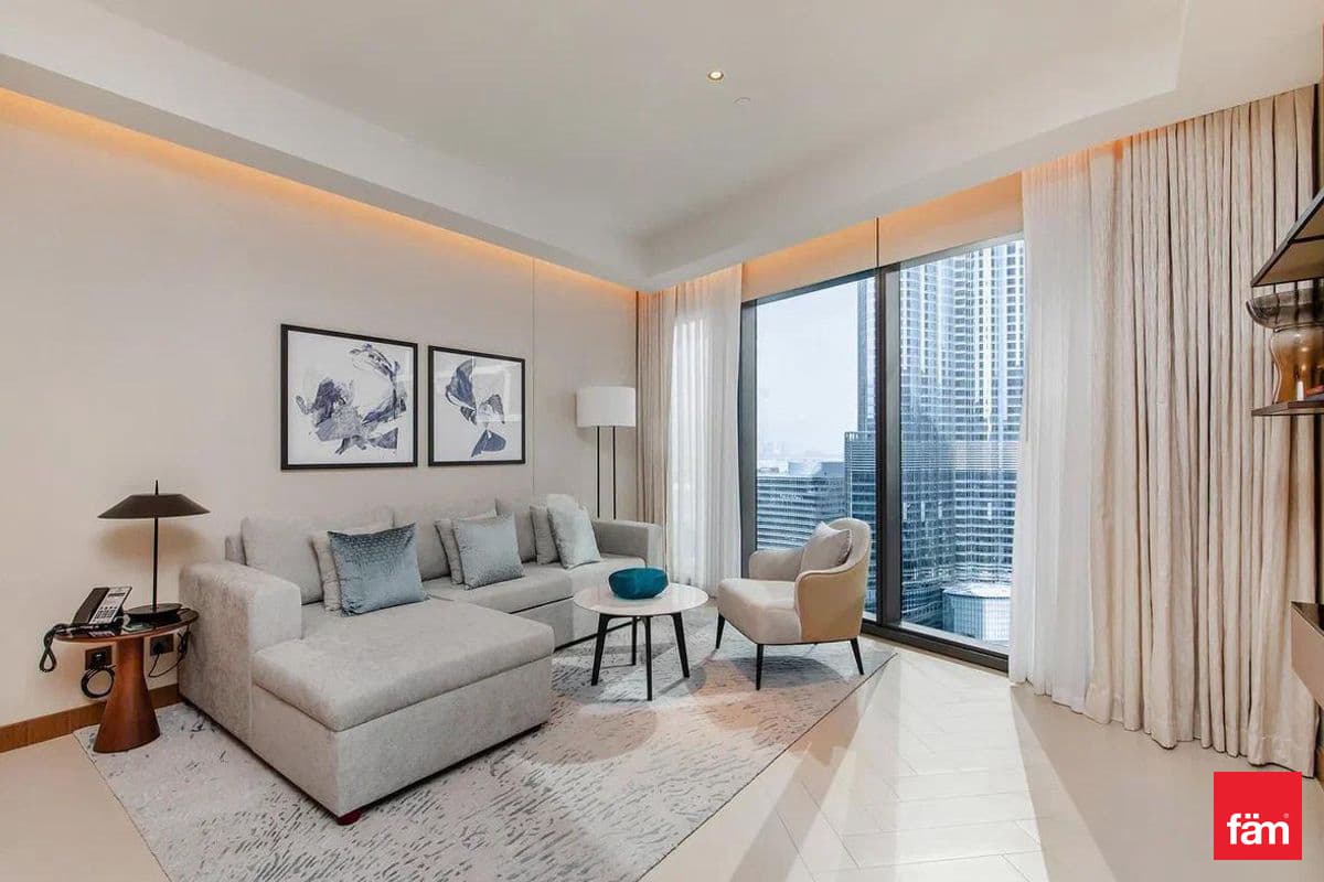 3 bedroom apartment in The Address Residences Dubai Opera Tower 2, photograph 2 of 19