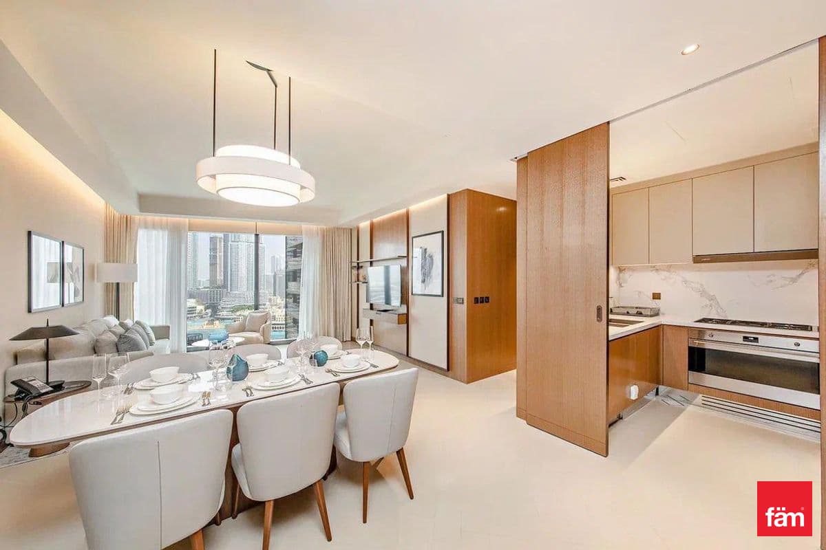 3 bedroom apartment in The Address Residences Dubai Opera Tower 2, photograph 4 of 19