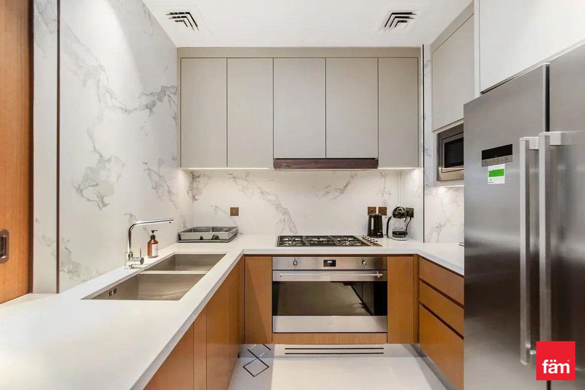 3 bedroom apartment in The Address Residences Dubai Opera Tower 2, photograph 8 of 19