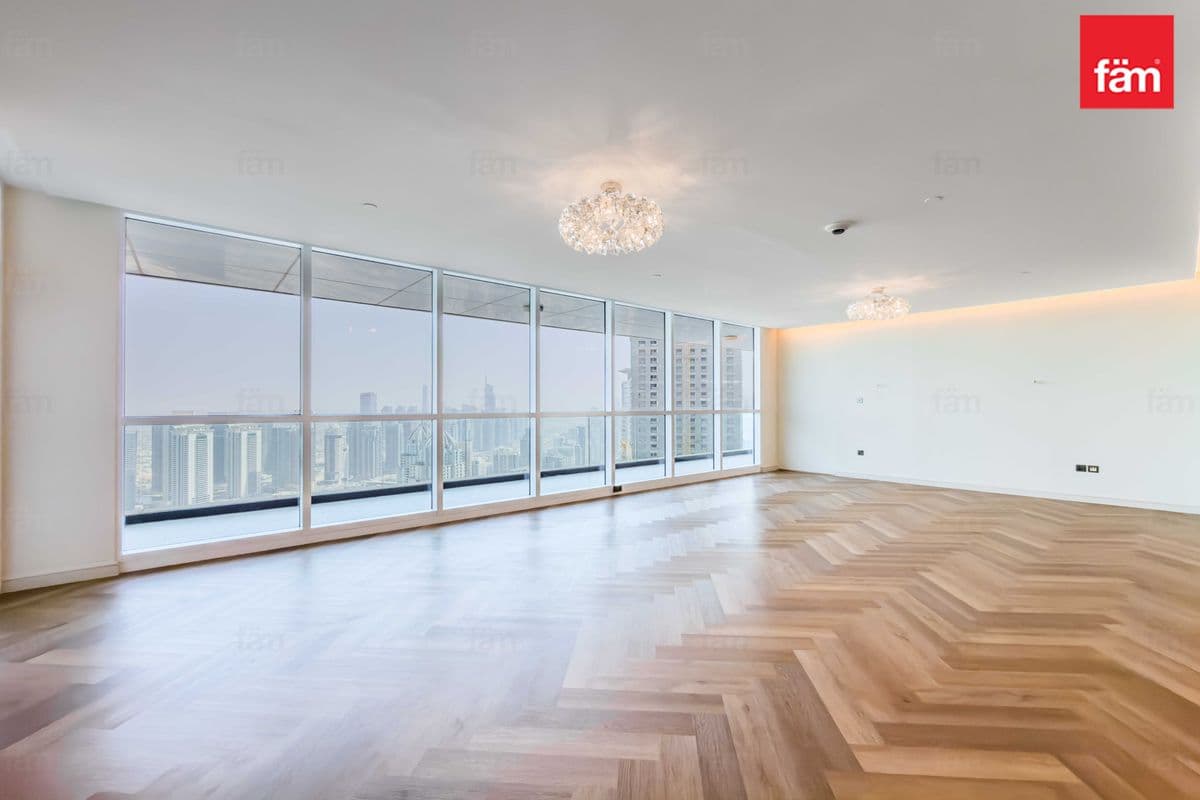 Luxury Finishes| Unfurnished | Available Now