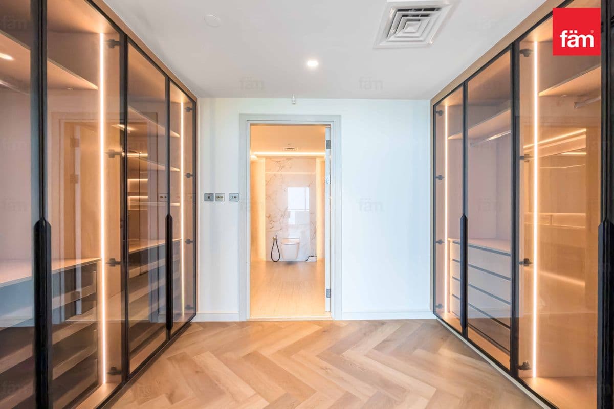 3 bedroom apartment in 23 Marina, photograph 18 of 20