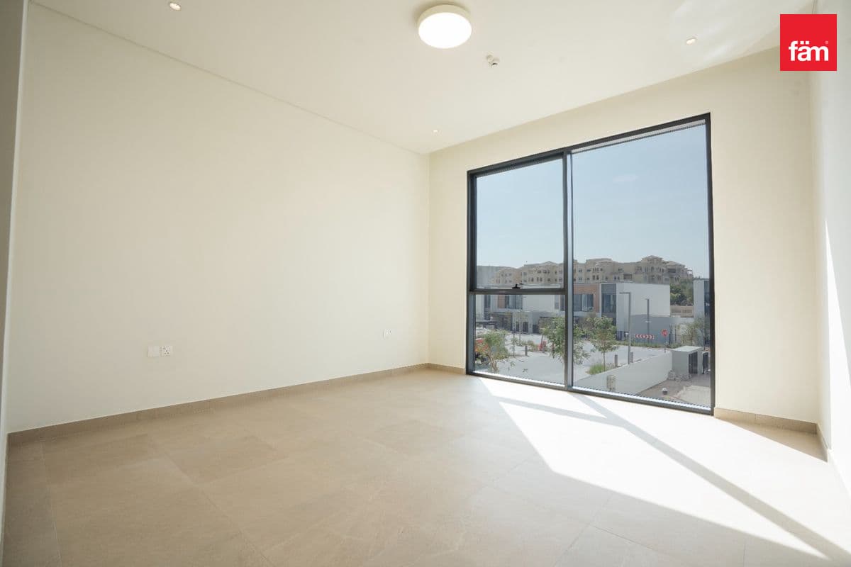 4 bedroom villa in Al Badia Villas, photograph 15 of 20