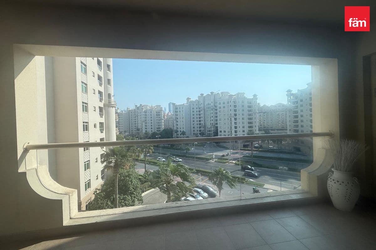3 bedroom apartment in Al Das, photograph 1 of 11