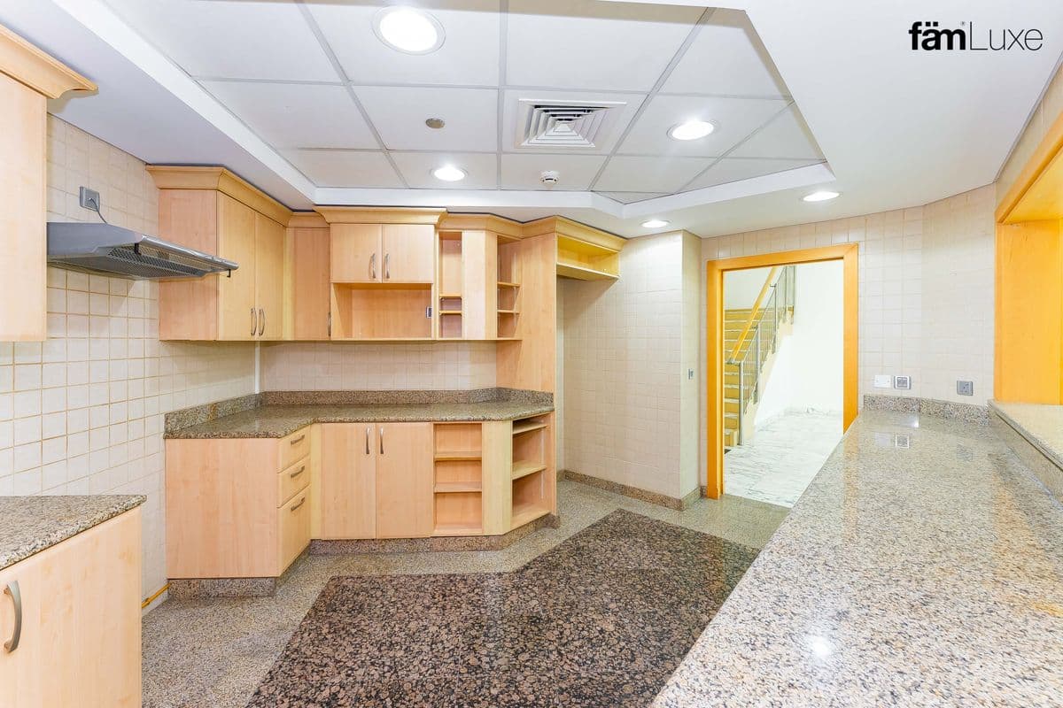4 bedroom apartment in Al Sultana, photograph 7 of 20