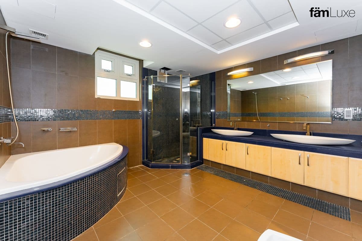 4 bedroom apartment in Al Sultana, photograph 18 of 20