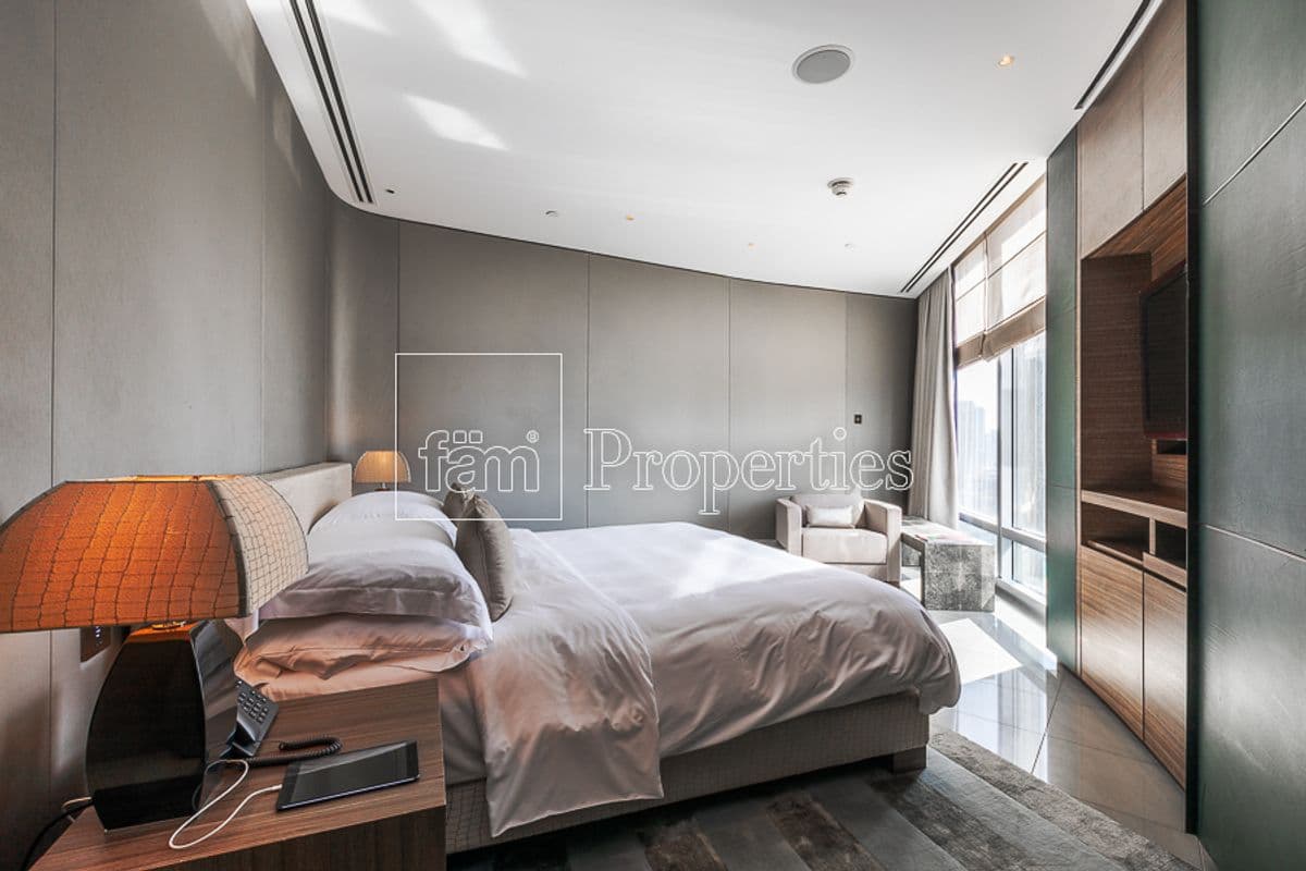 2 bedroom apartment in Armani Residence, photograph 12 of 20
