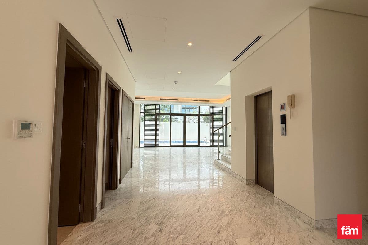 4 bedroom villa in B Villas at District One, photograph 3 of 20