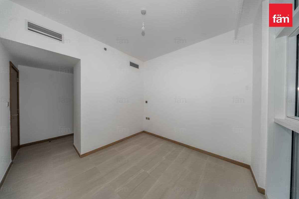 3 bedroom apartment in BLVD Heights Tower 2, photograph 15 of 20