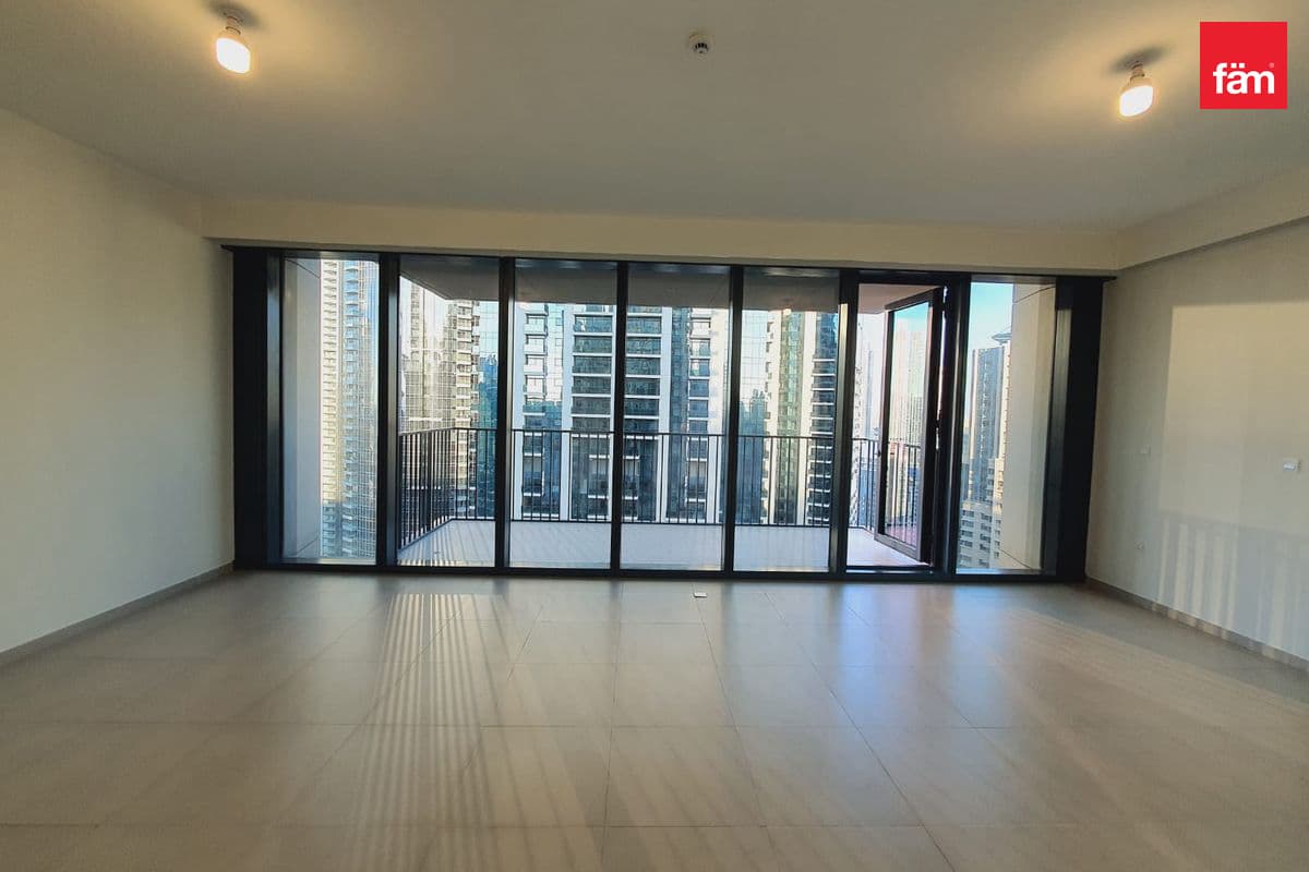 3 bedroom apartment in BLVD Heights Tower 2, photograph 5 of 20