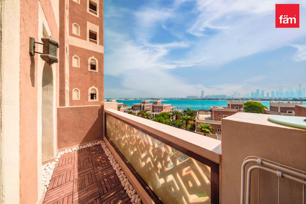 2 bedroom apartment in Balqis Residence 1, photograph 1 of 20