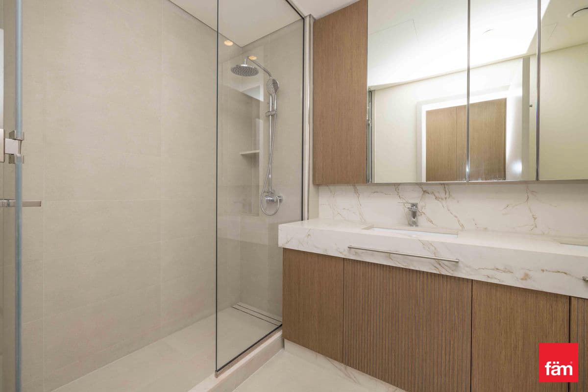 3 bedroom apartment in Beach Mansion Tower 1, photograph 19 of 20