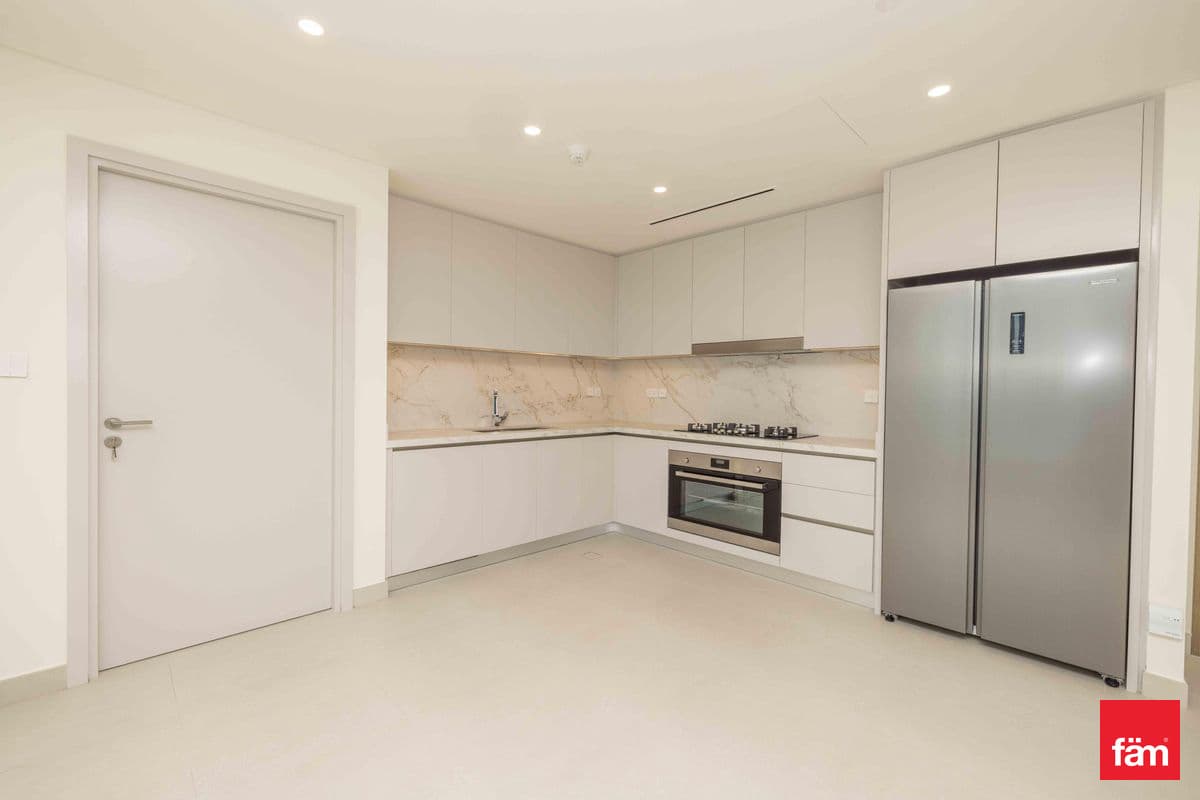 3 bedroom apartment in Beach Mansion Tower 1, photograph 9 of 20