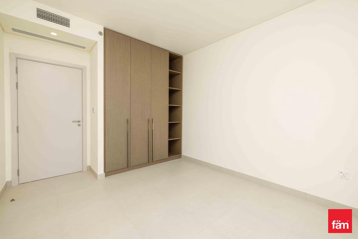 3 bedroom apartment in Beach Mansion Tower 1, photograph 10 of 20