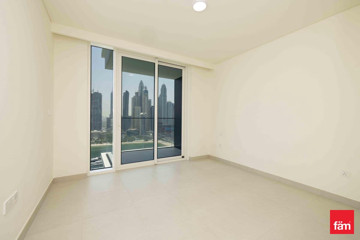 3 bedroom apartment in Beach Mansion Tower 1, photograph 6 of 20