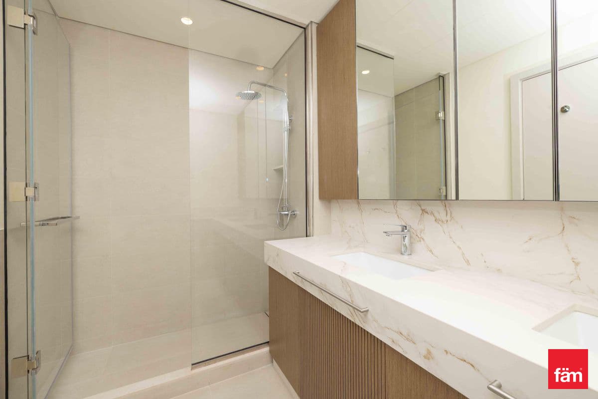 3 bedroom apartment in Beach Mansion Tower 1, photograph 16 of 20