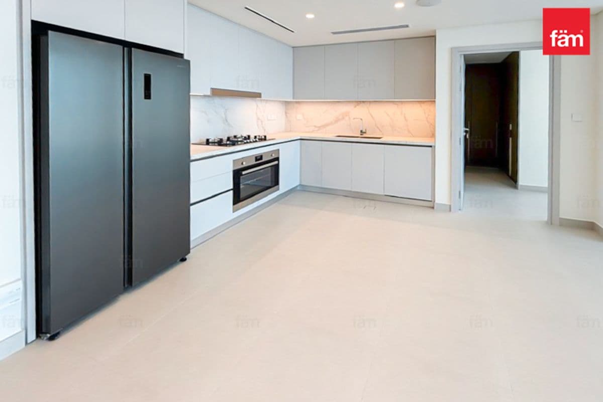 3 bedroom apartment in Beach Mansion Tower 1, photograph 4 of 20